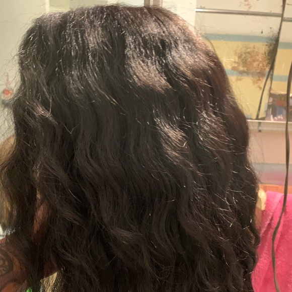 Magic lace synthetic wig - Picture 6 of 8